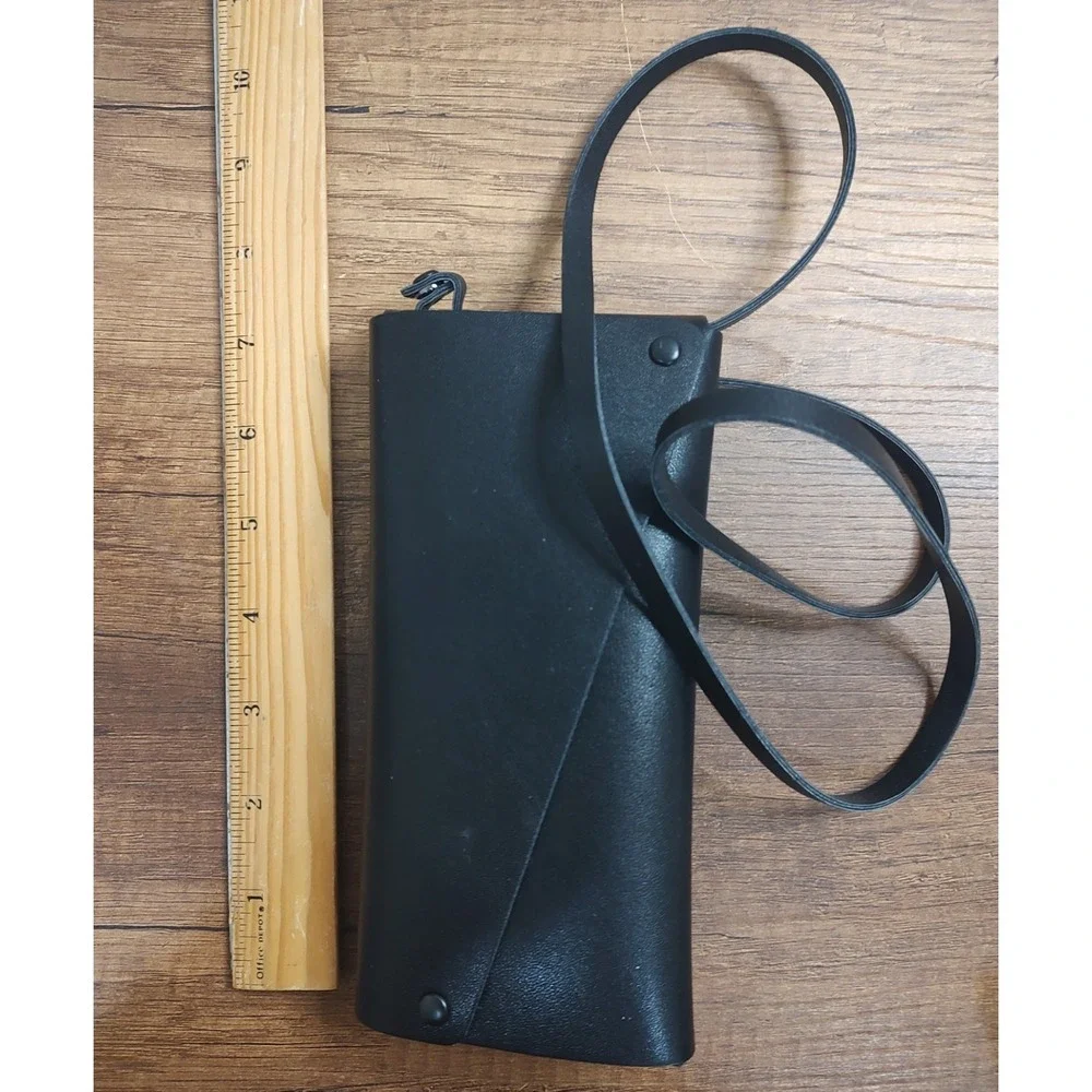 KENZO Black 3 Snap Pouch Sunglasses Case Removable Strap Cleaning Cloth B13